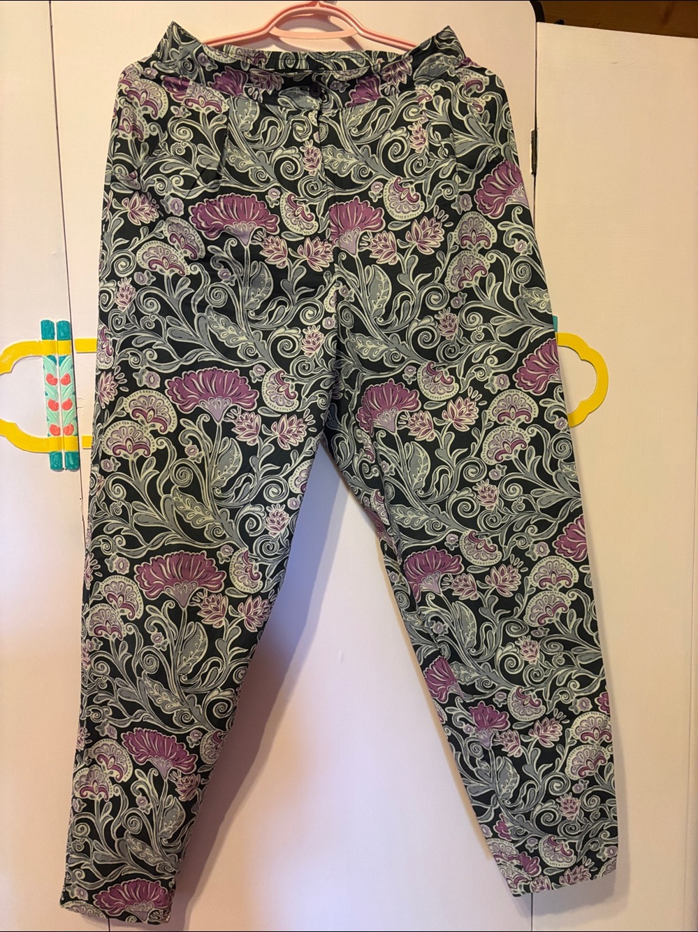 Woman’s Florale Print Bottoms in Black and Purple